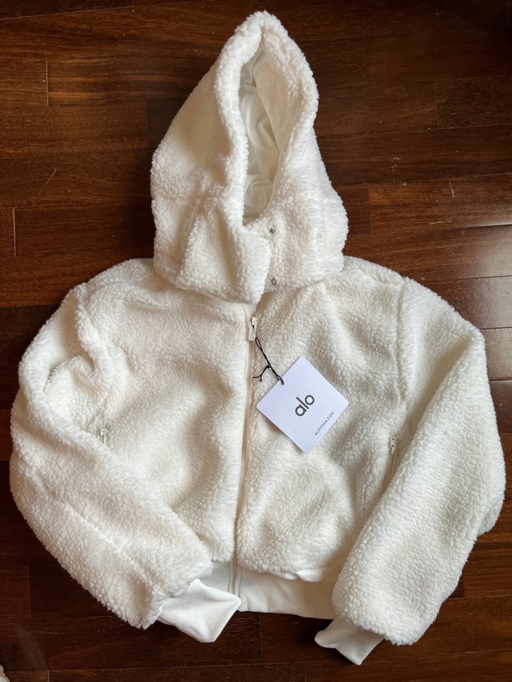 ALO Yoga Cream Sherpa Zip-Up Teddy Jacket - Picture 6 of 6